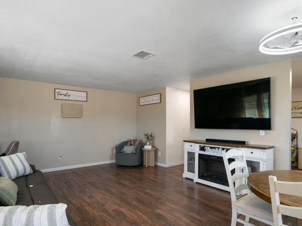 4647 Camarilla Ave, Yucca Valley, CA 92284