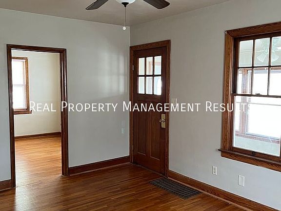 5th image of 411 S Bennighof Ave