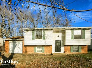 11402 E Stoeppelwerth Dr, Indianapolis, IN