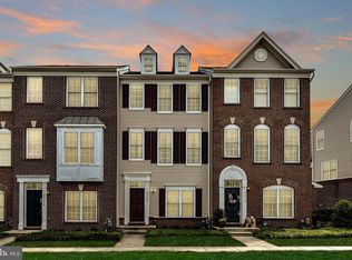 25434 S Riding Blvd, Chantilly, VA 20152