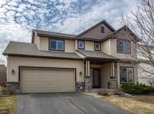 10823 Ashley Ln, Woodbury, MN 55129