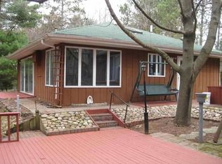 7558 Evergreen Dr W, Waupaca, WI 54981