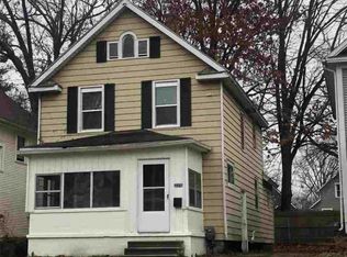 225 Woodlawn Ave, Lansing, MI