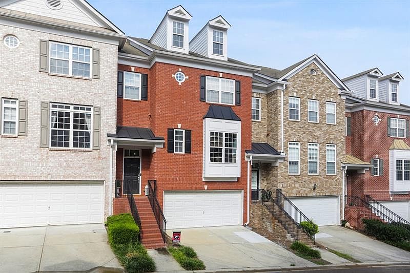 1st image of 215 Aldridge Pl