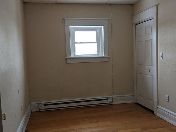 3rd image of 209 E Presqueisle St