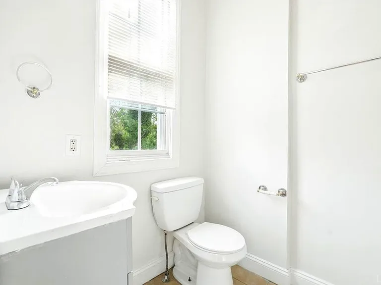 1423 Pierce St — Photo 31