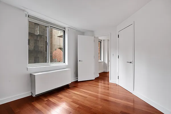 Rented by BARNES New York | media 14