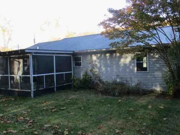 39 Seagraves Ln, Grayson, KY 41143