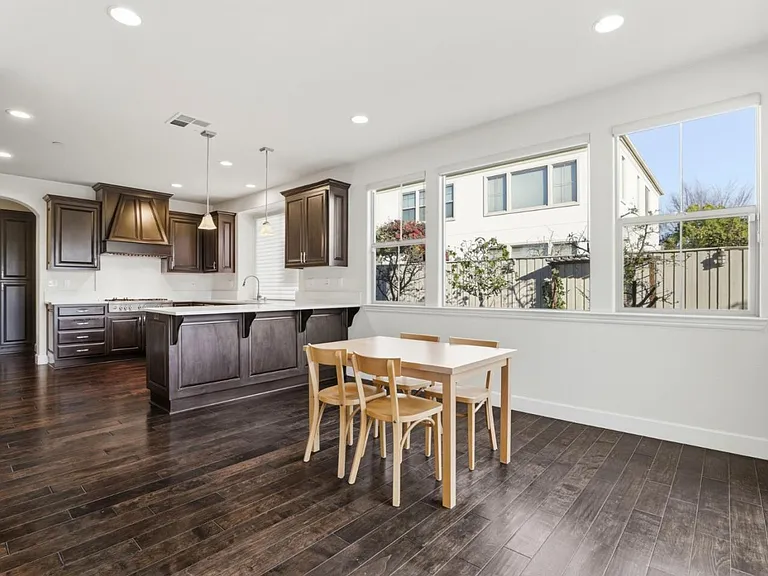 2582 Minuet Dr — Photo 9