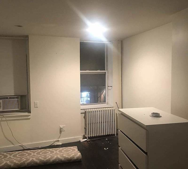2nd image of 167 Mulberry St APT 2