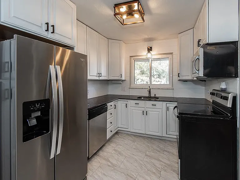 317 S Pam Ave — Photo 6