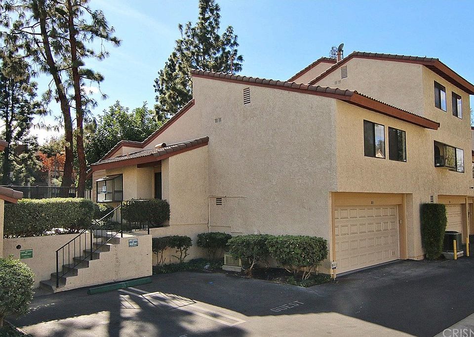 1st image of 5720 Owensmouth Ave Unit 182