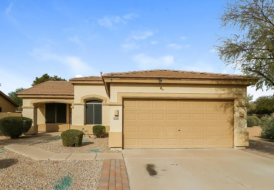 17518 W Hope Dr