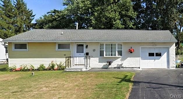 1st image of 115 Saslon Park Dr