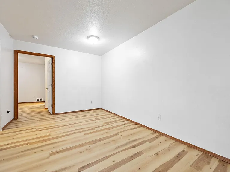 12901 NE Prescott Dr #B — Photo 6