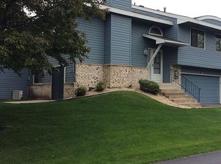 3650 Avon Dr, Woodbury, MN 55125