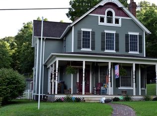 72 Vesta Rd, Coal Center, PA 15423