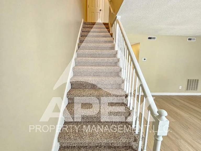 9024 Countryside Ln — Photo 14