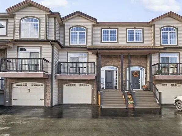 28 Lions Crescent UNIT 11, Topsail, NL A1W4M2