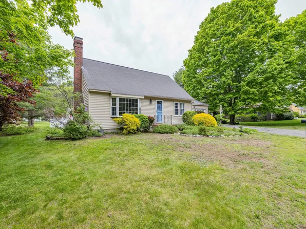 3 Glendale Road, Kennebunk, ME 04043