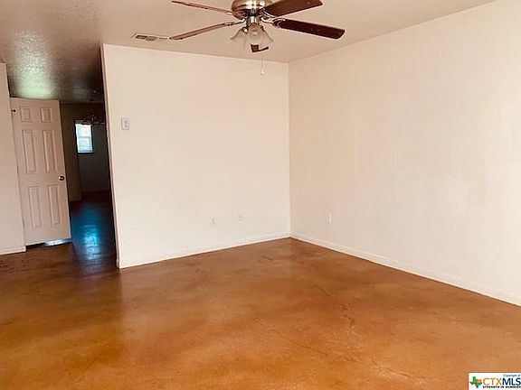 2nd image of 109 Kings Ct #B