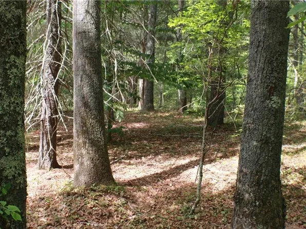 26 Pasquiset Path, Charlestown, RI 02813