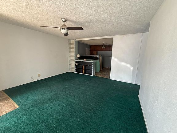 4th image of 1055 W Star St