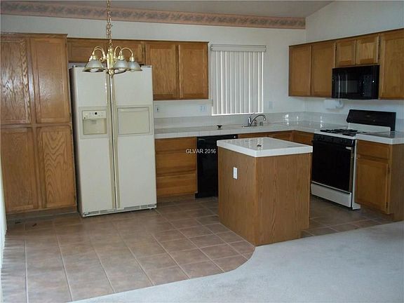 4th image of 8000 Pottery Creek Dr #0