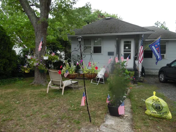 409 Richmond Cir, Absecon, NJ 08201