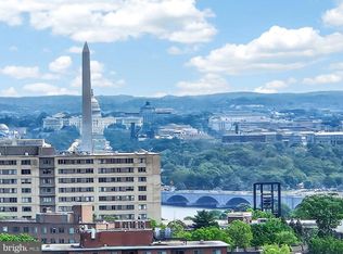 Woodbury Heights Condo, Arlington, VA 22201