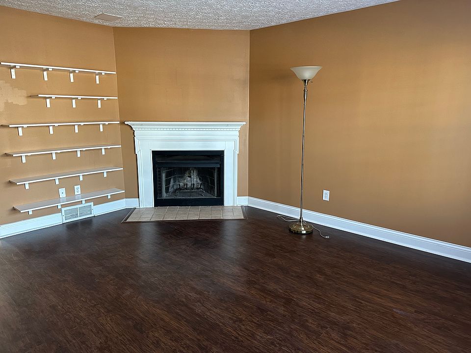 1st image of 7925 Meadowhaven Blvd #8