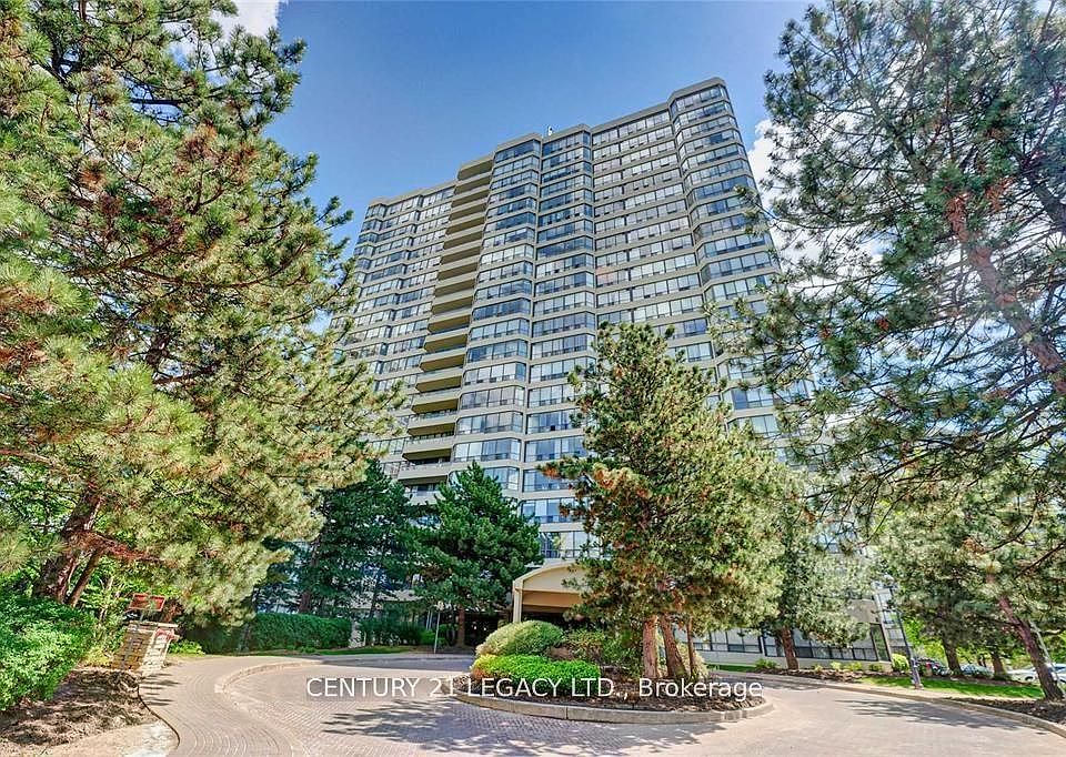 1st image of 24 Hanover Rd #408