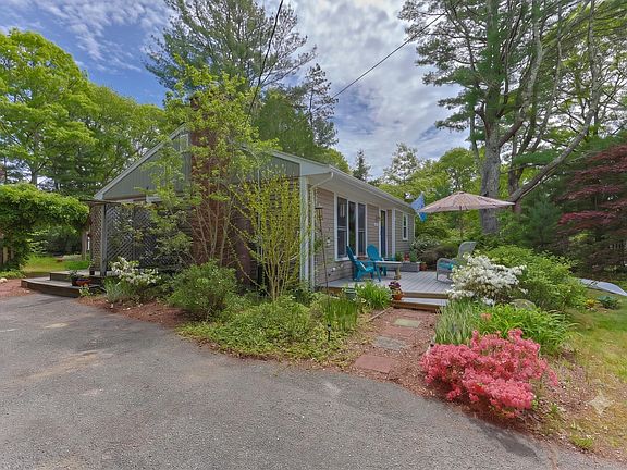 3rd image of 105 Taramac Road