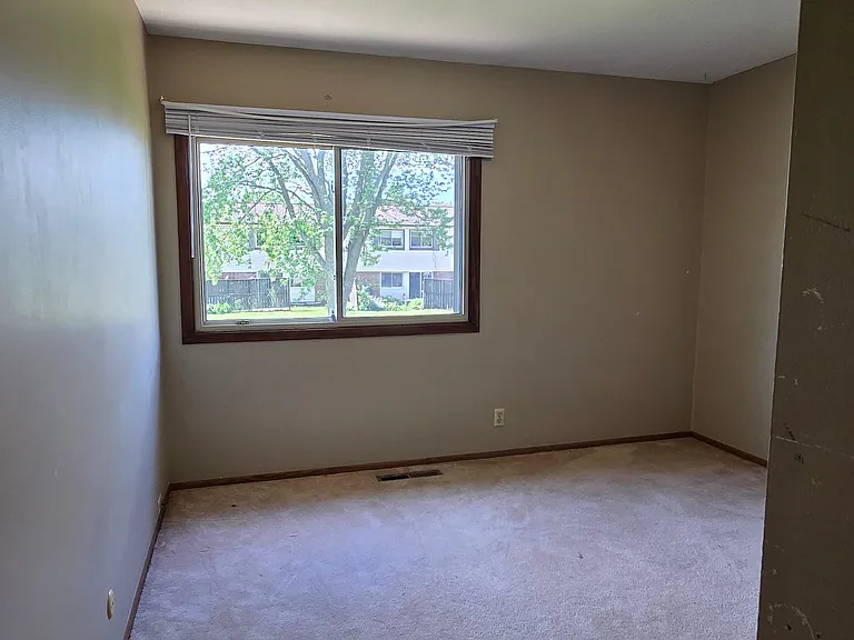 4011 18th Ave NW — Photo 34