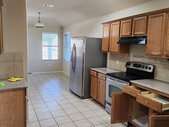 3rd image of 3616 San Lucas Ln