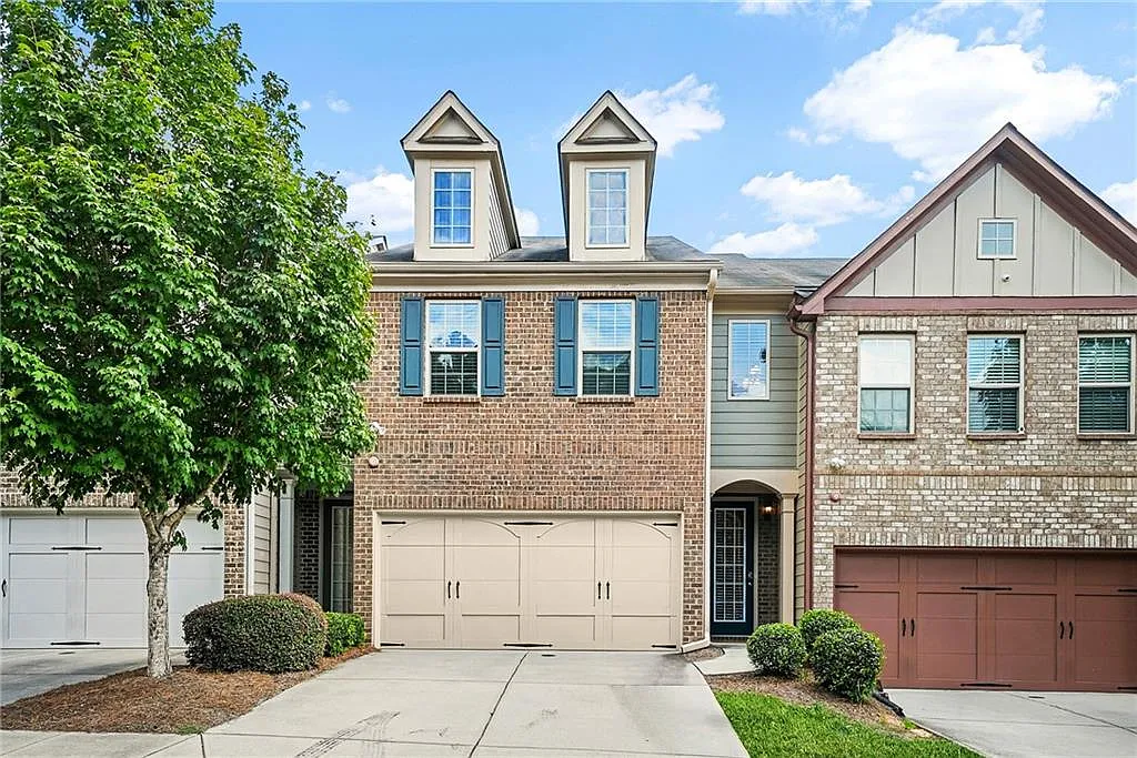 3 bed, 2.5 bath, 1974 sqft, $2,300 — Photo 1