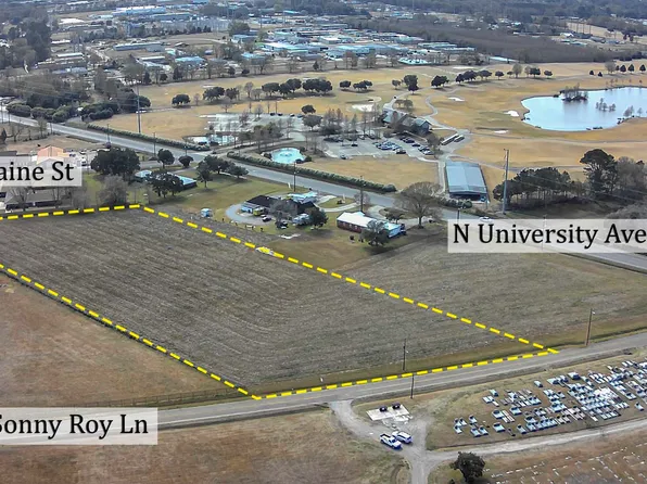 200 Sonny Roy Ln, Lafayette, LA 70507