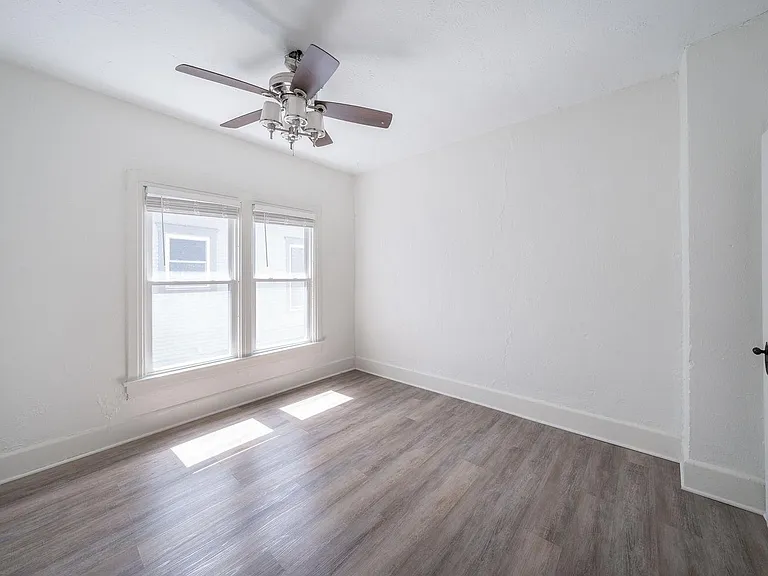 225 N Rutan Ave — Photo 11