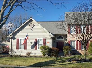 6091 Timberknoll Dr, Macungie, PA 18062
