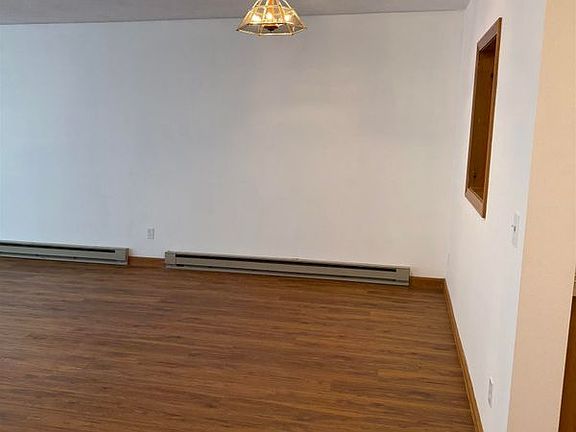 5th image of 42 Harmony Ln #6