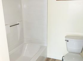 148 North Champlain St, 2