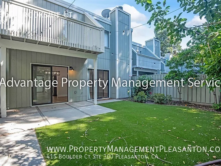 5360 Brookside Ct — Photo 9