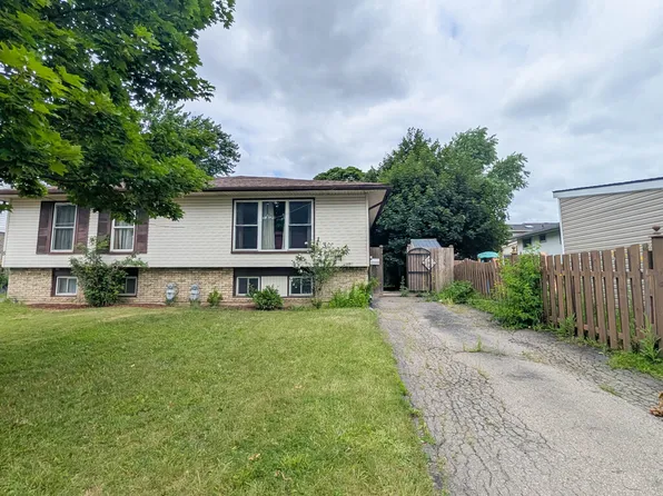 3 Tara Cres, Thorold, ON L2V 4M1