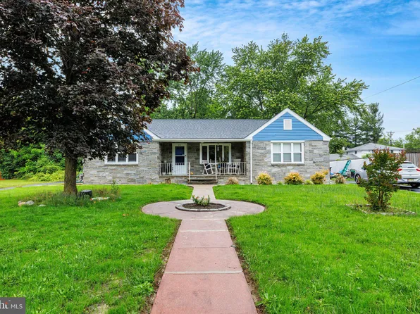 19 Deerpond Blvd, Atco, NJ 08004