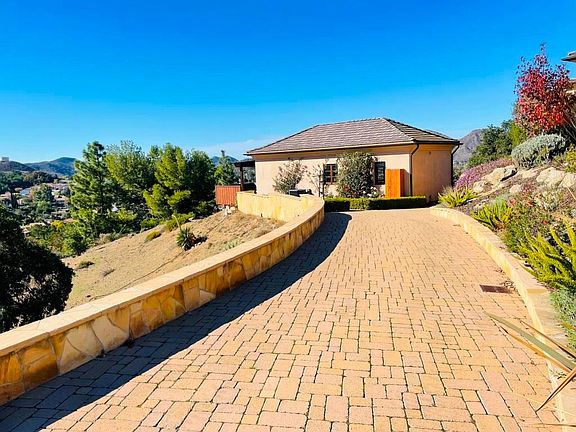 4th image of 2735 Kelly Knoll Ln