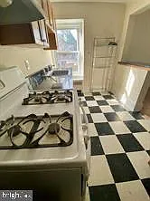 602 W 20th St #3 — Photo 6