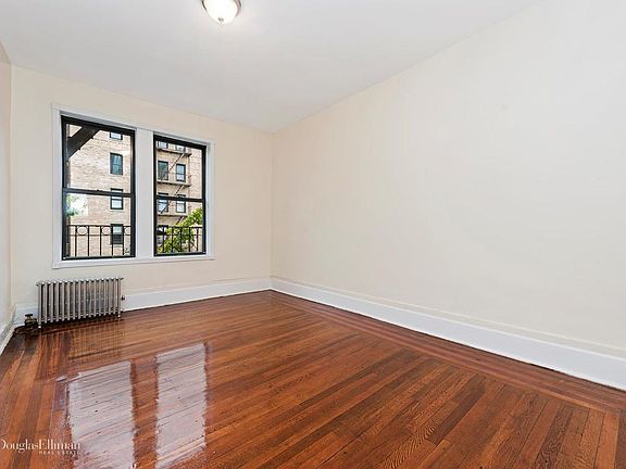 3rd image of 136 Seaman Ave APT 3C