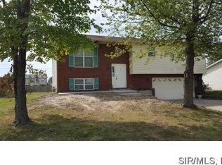 108 Chouteau Trace Pkwy, Granite City, IL 62040