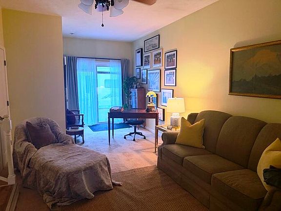 4th image of 3635 N Indiana St #23