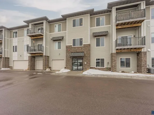 7701 S Townsley Ave Unit 206, Sioux Falls, SD 57108